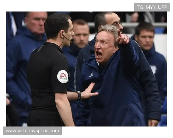 铃声乌龙事件引发争议 裁判误判成焦点引发舆论热议